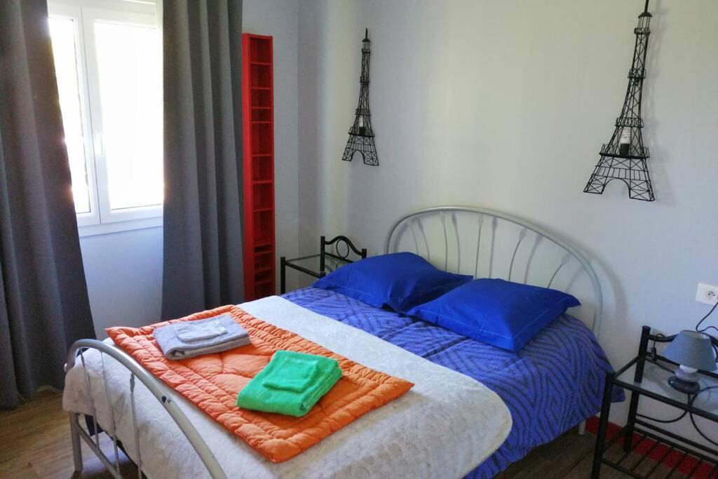 Photo of Bedroom in Vendeuvre-du-Poitou