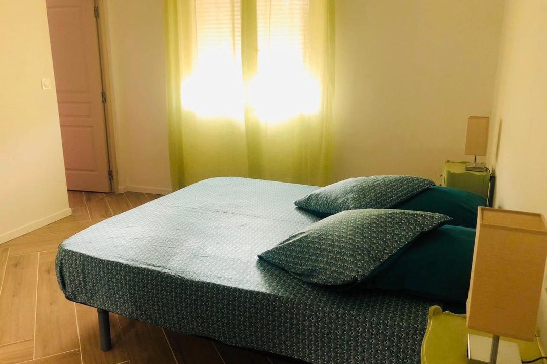 Photo of Bedroom in Anatole France