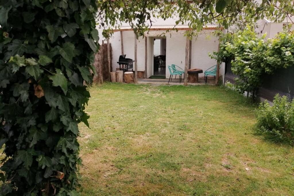 Photo of Buildings in Monnieres