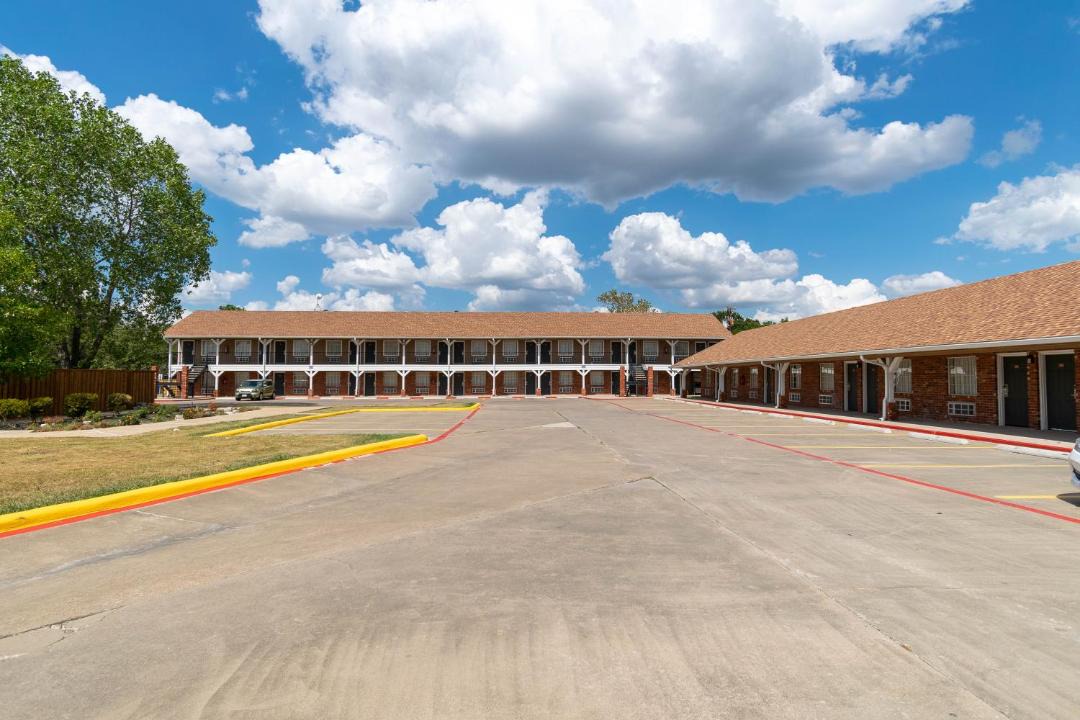 Photo of Others in Kaufman