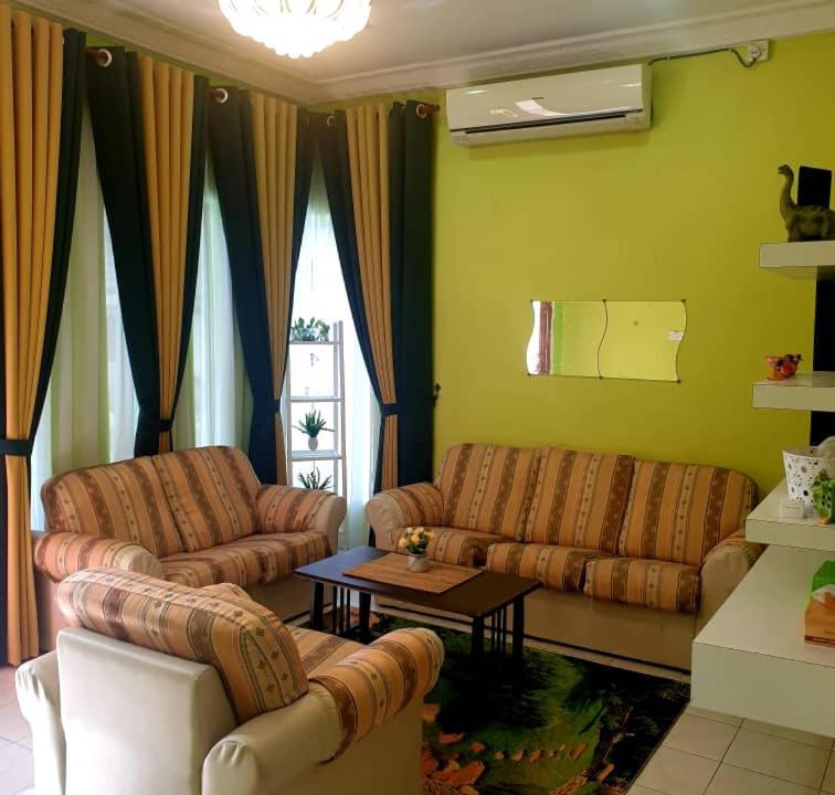 Photo of Livingroom in Bota