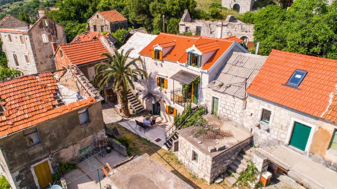 Photo of Buildings in Drasnice