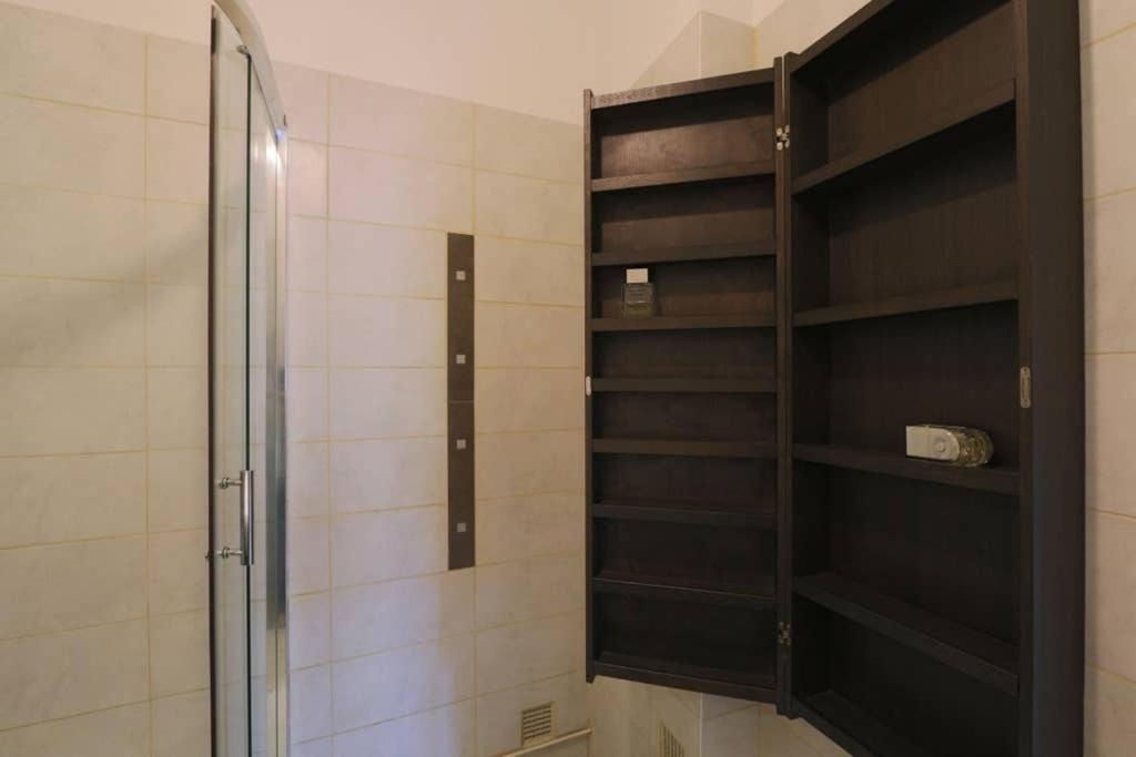 Photo of Bathroom in Tours City Centre