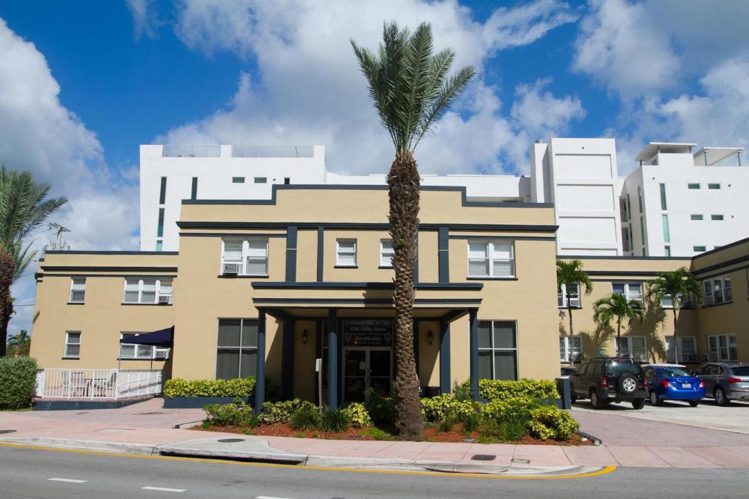 Photo of Others in Mid Beach