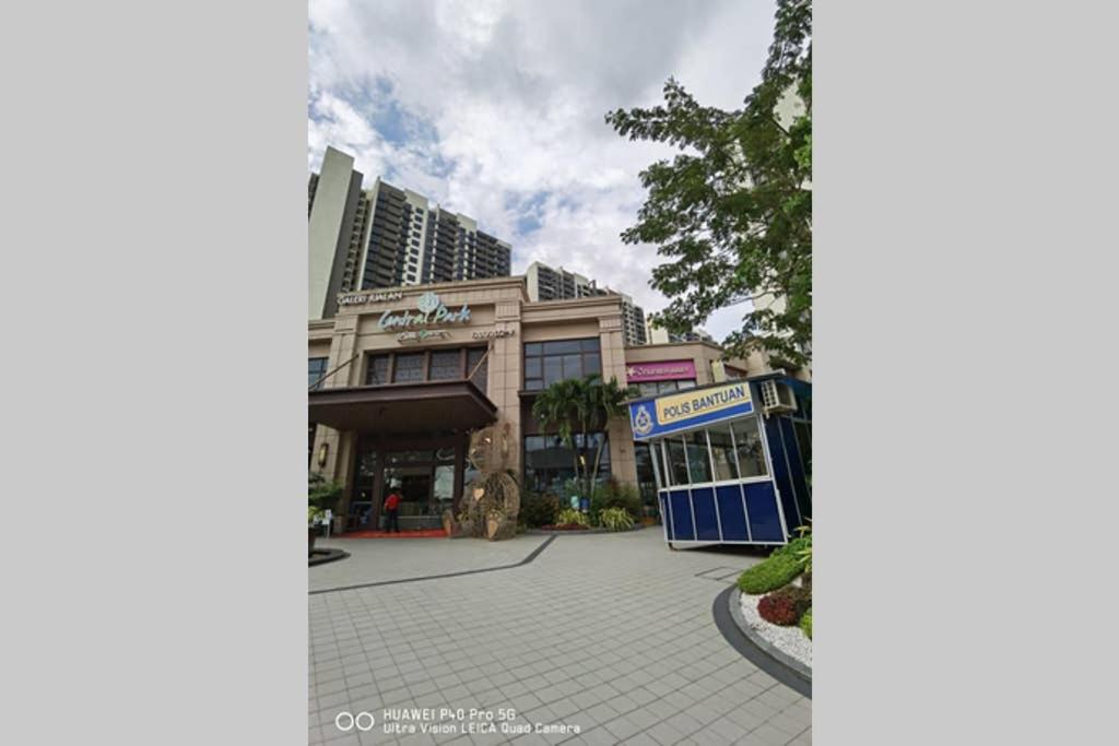 Photo of Buildings in Johor Bahru