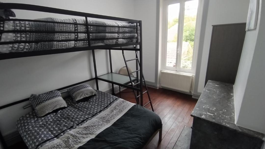 Photo of Bedroom in Saint-Chamond