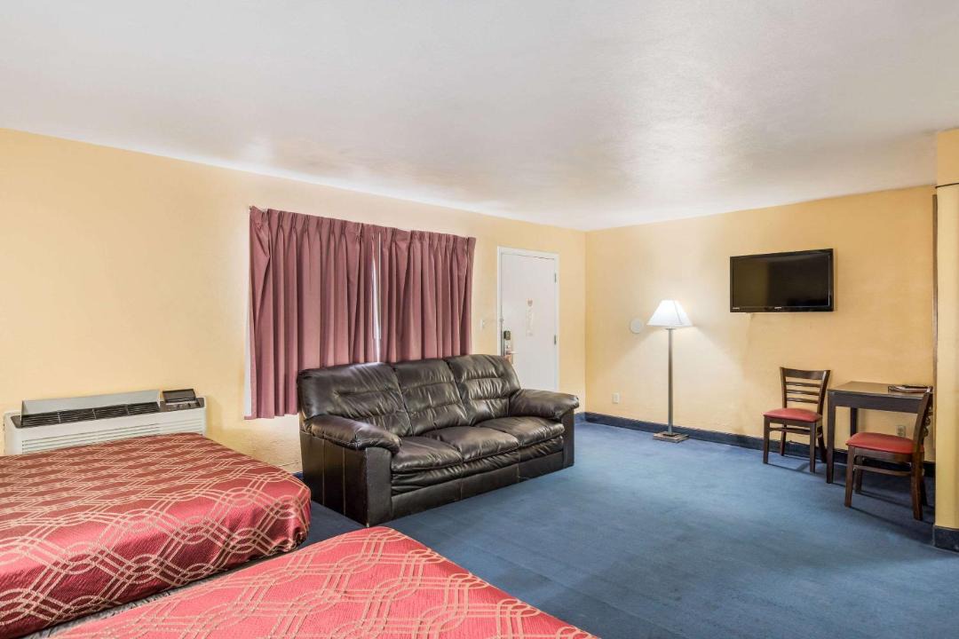 Photo of Others in Cameron