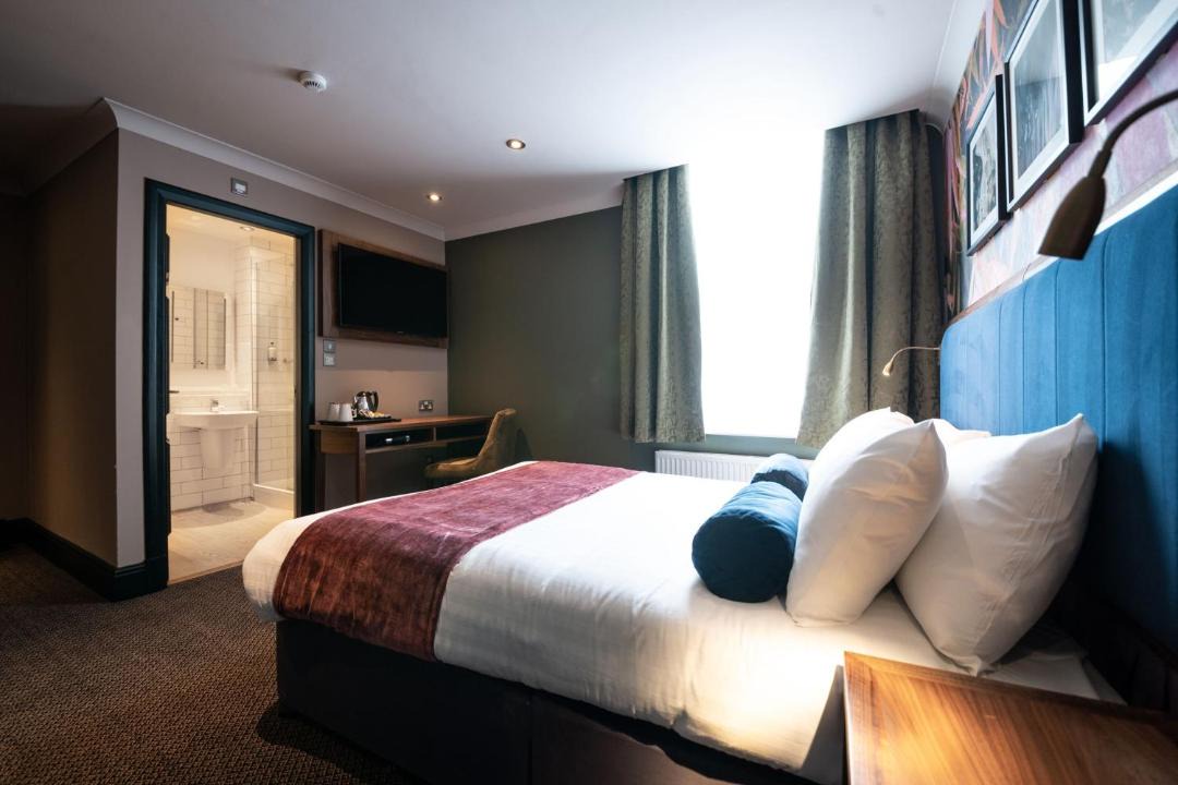 Photo of Bedroom in Alderley Edge