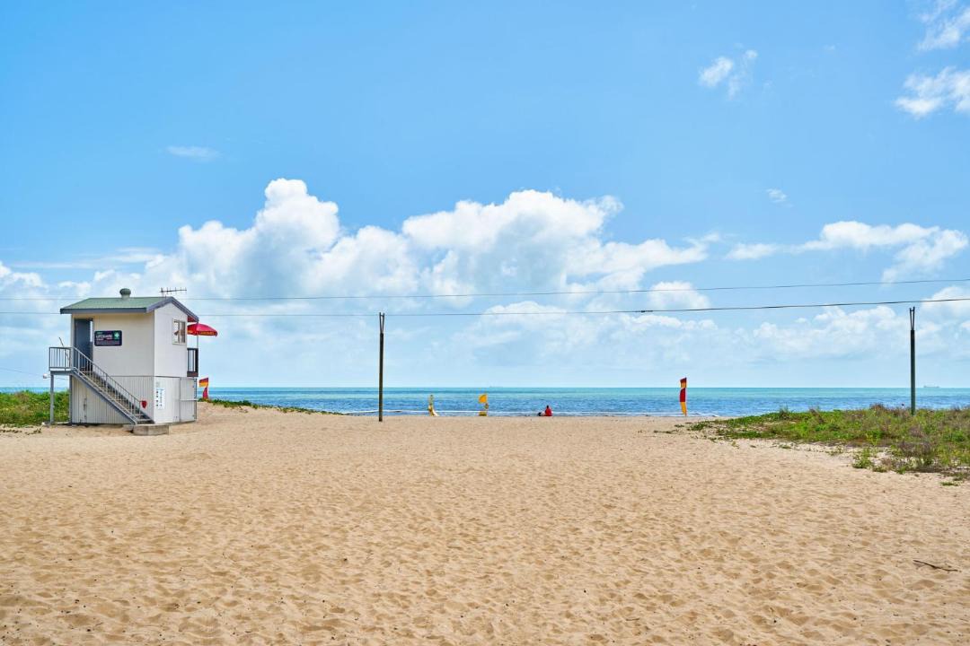 Photo of Others in Yorkeys Knob