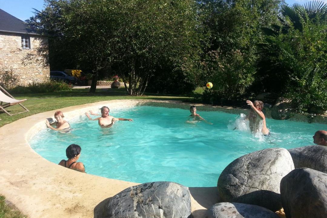 Photo of Others in Clarac