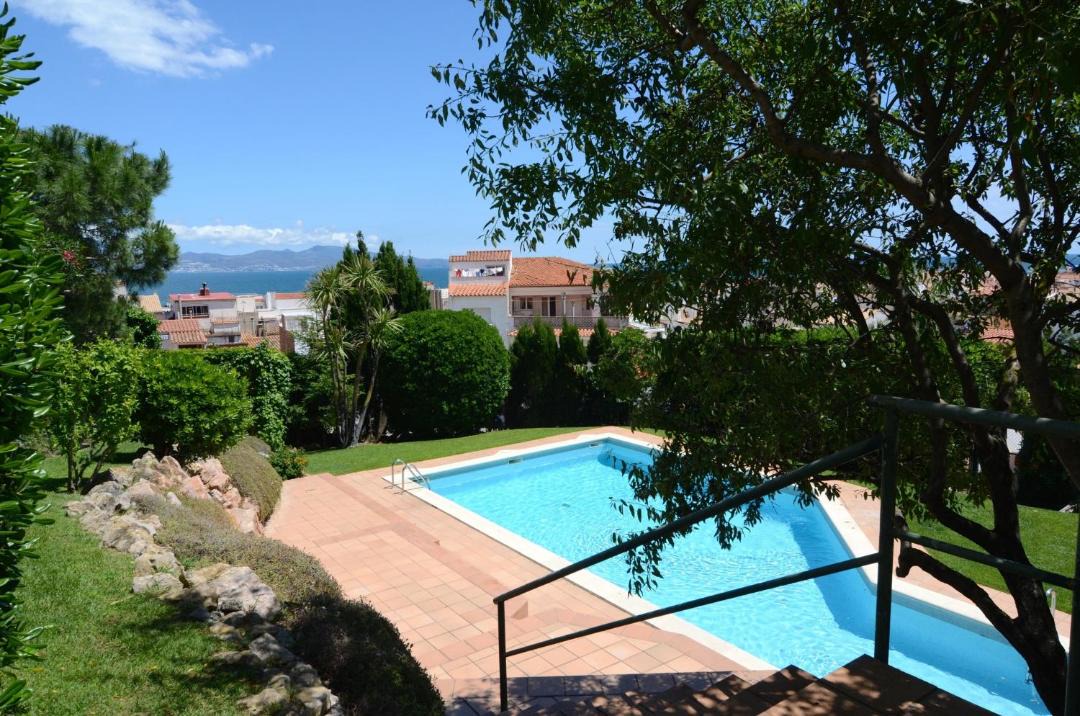 Photo of Others in L'Escala