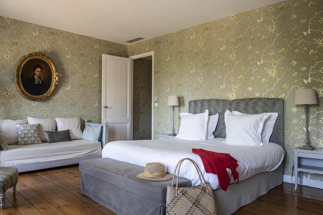 Photo of Bedroom in Saint-Estephe