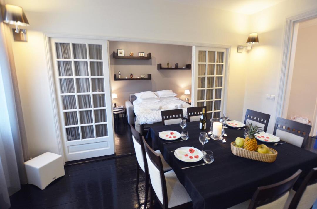 Photo of Livingroom in 18th Arrondissement
