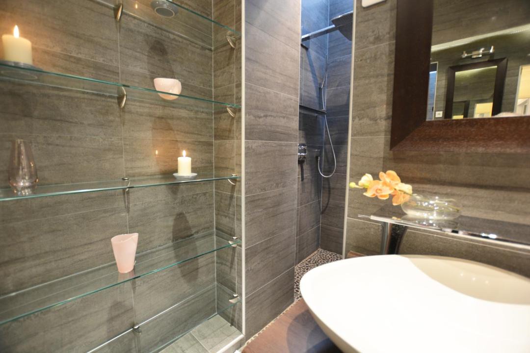 Photo of Bathroom in 18th Arrondissement