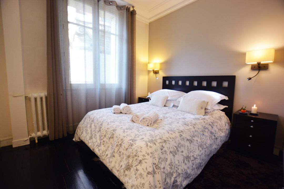 Photo of Bedroom in 18th Arrondissement