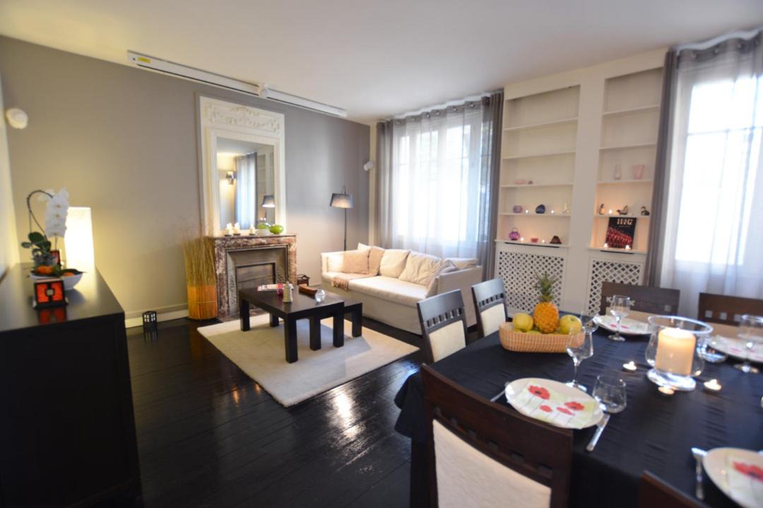 Photo of Livingroom in 18th Arrondissement