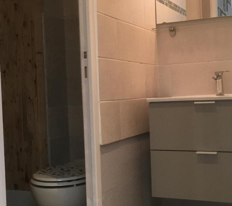 Photo of Bathroom in Meylan