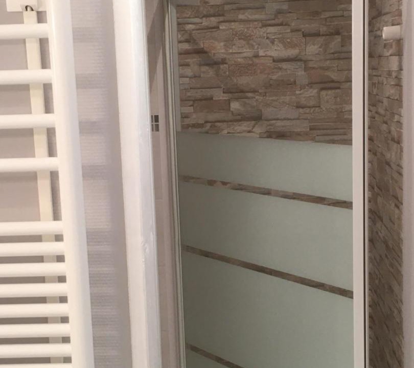 Photo of Bathroom in Meylan