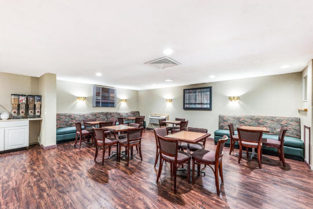 Photo of Others in Harleigh