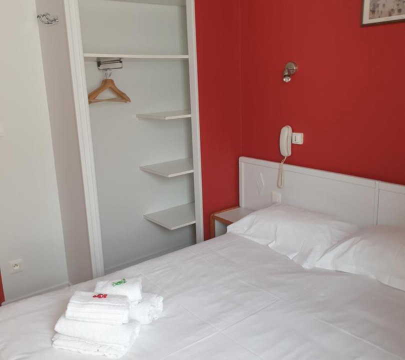 Photo of Bedroom in Bellegarde-sur-Valserine