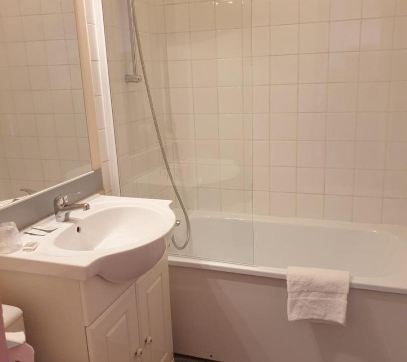 Photo of Bathroom in Bellegarde-sur-Valserine