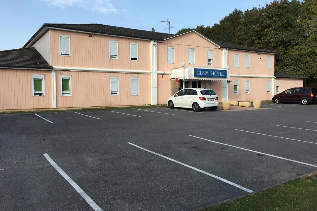 Photo of Others in Glisy