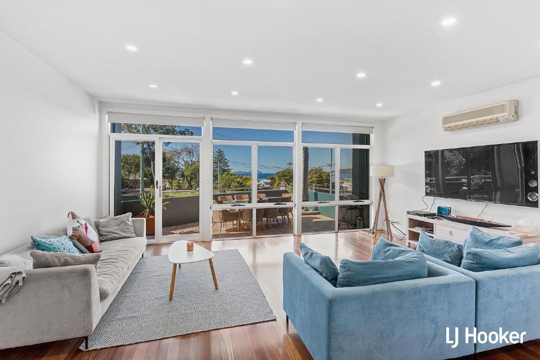 Photo of Livingroom in Salamander Bay