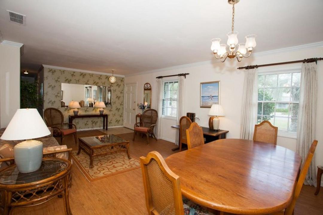 Photo of Livingroom in Jekyll Island