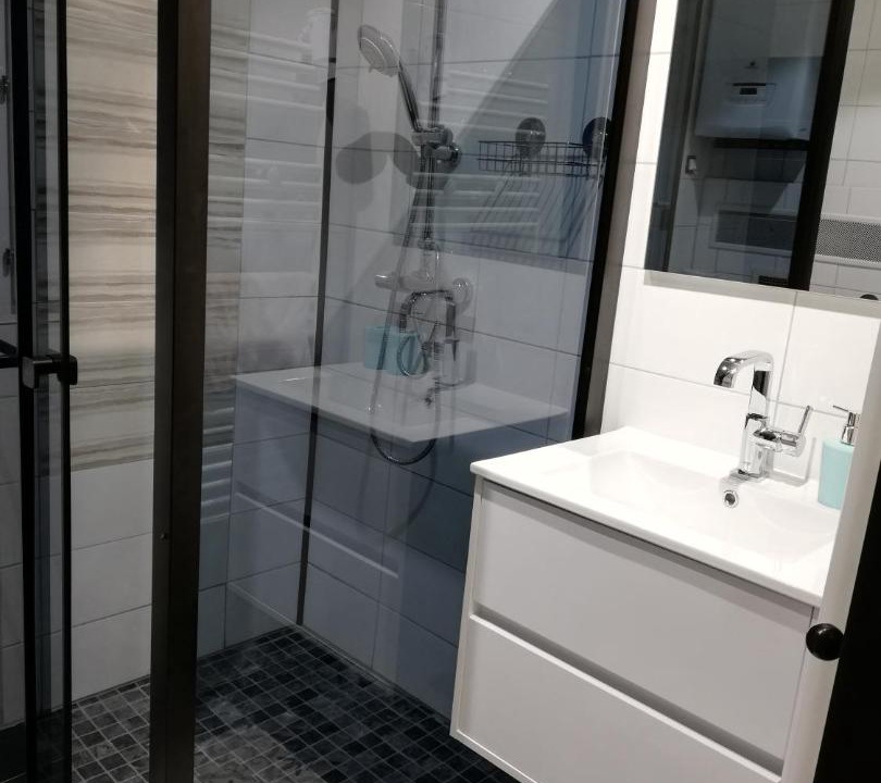 Photo of Bathroom in Plombiees-Les-Dijon