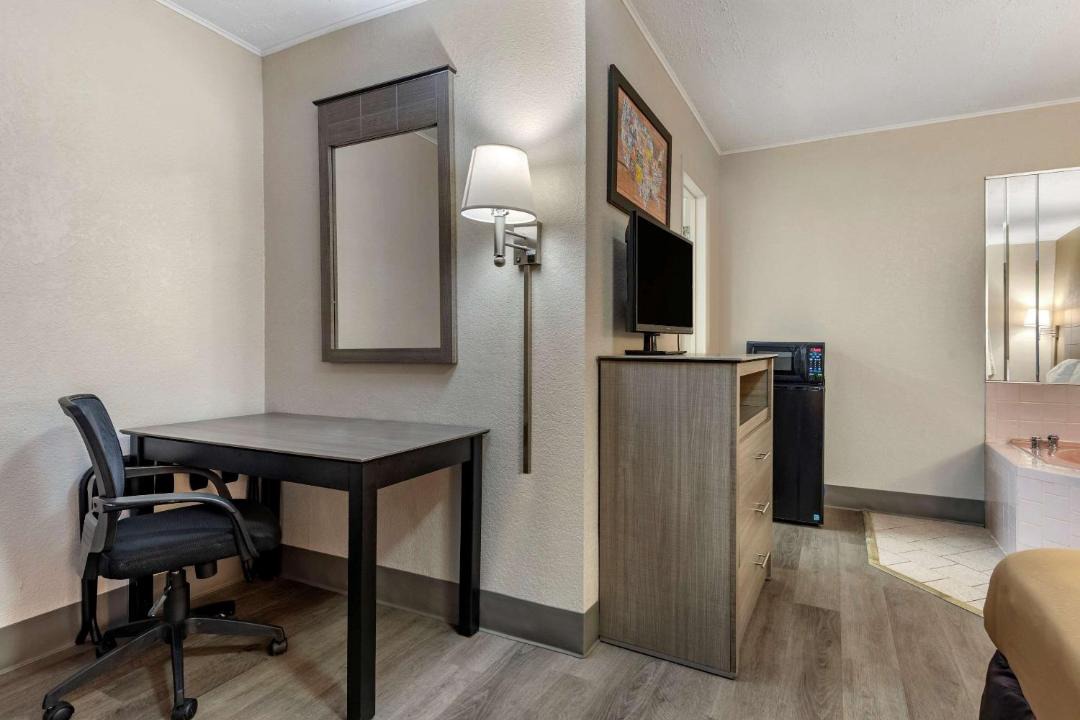 Photo of Others in DeWitt