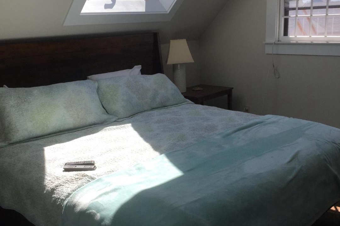 Photo of Others in Tom Nevers