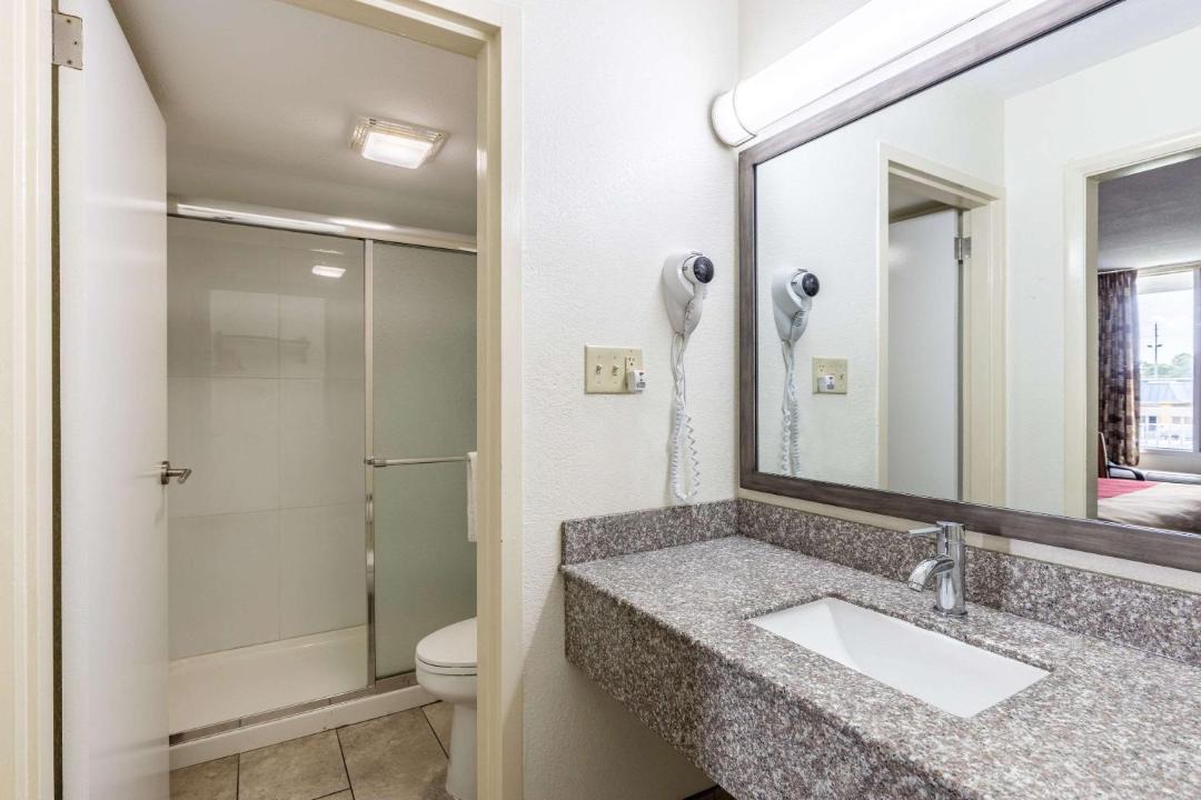 Photo of Bathroom in Thomasville