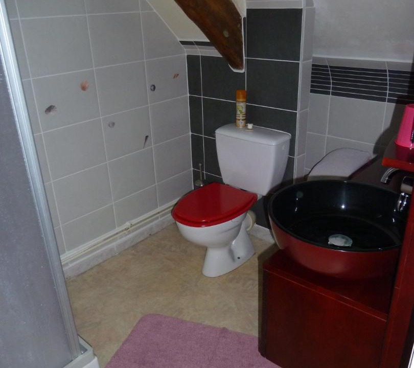 Photo of Bathroom in Courtils