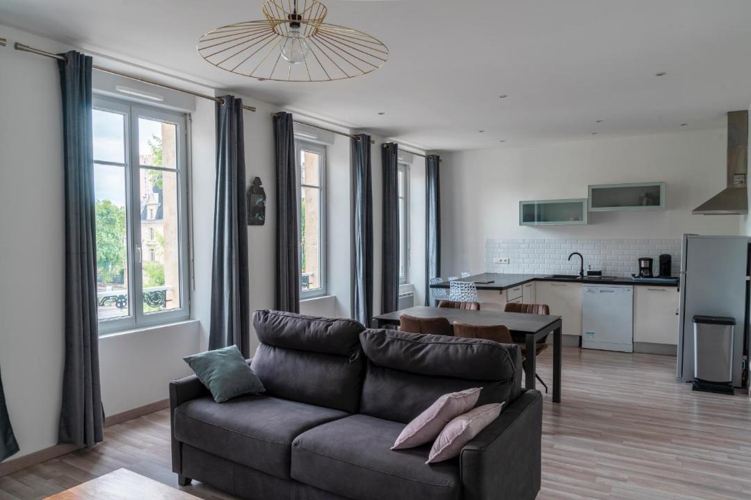 Photo of Livingroom in Charleville-Mezieres