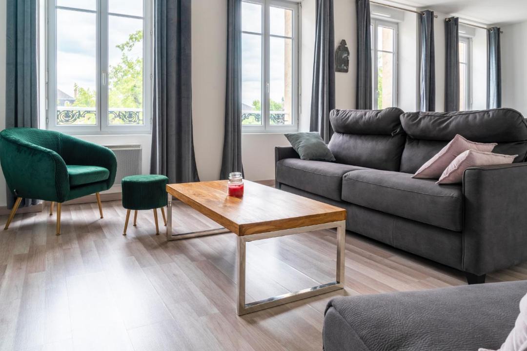 Photo of Livingroom in Charleville-Mezieres