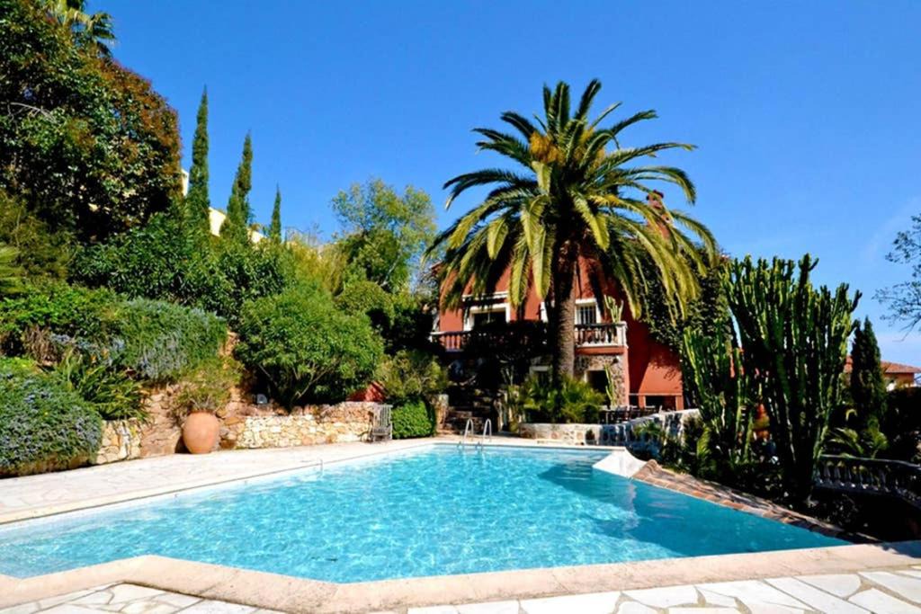 Photo of Outdoor in Espero-Pax