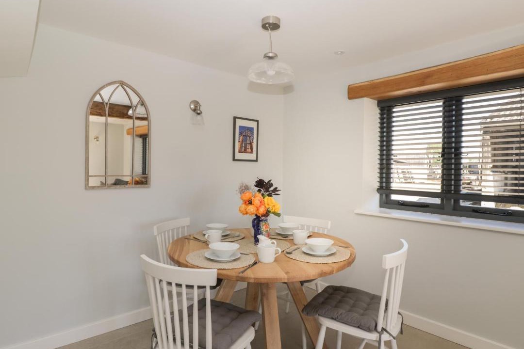 Photo of Others in South Leigh