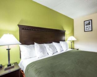 Photo of Bedroom in Asheville