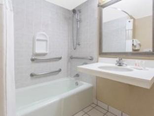 Photo of Bathroom in Painted Post