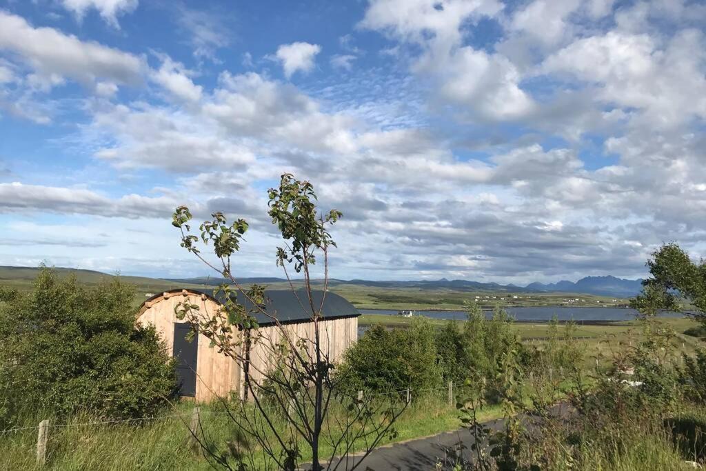 Photo of Others in Caroy