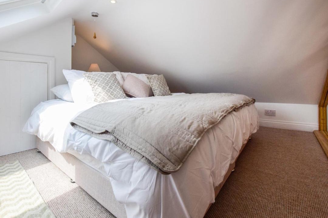 Photo of Bedroom in Kingscote