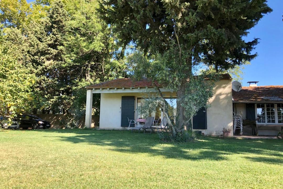 Photo of Others in Le Cailar