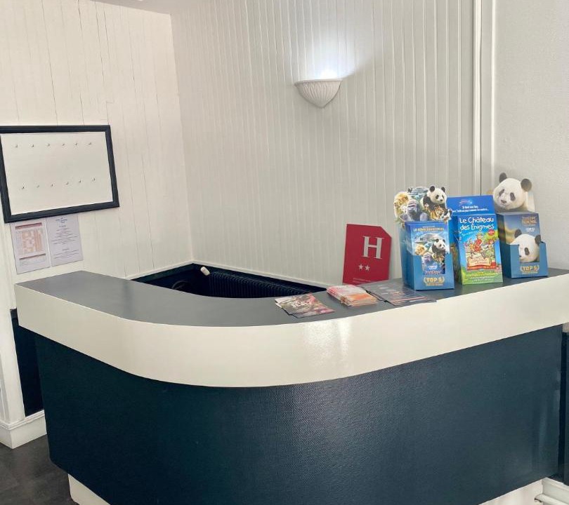 Photo of Others in Luce