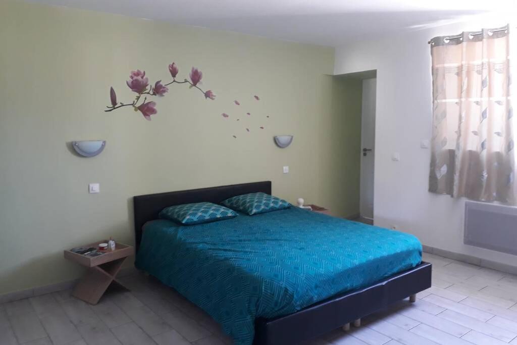Photo of Bedroom in Monceaux-en-Bessin