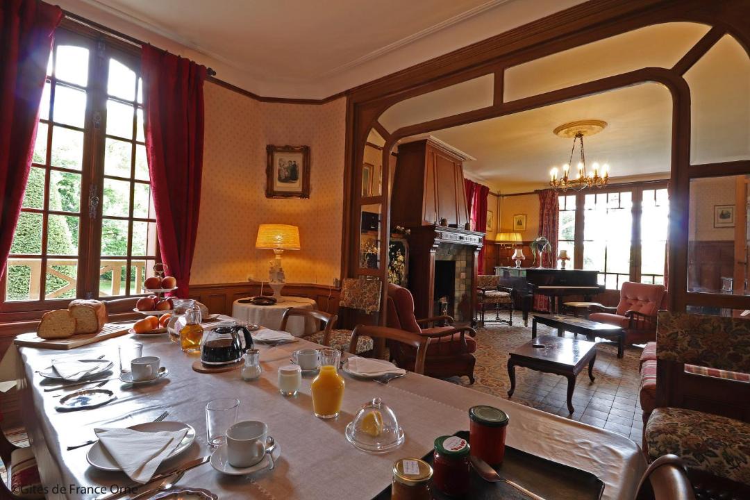 Photo of Others in Cisai-Saint-Aubin