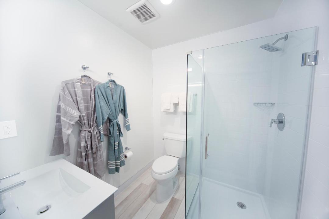 Photo of Bathroom in Avalon