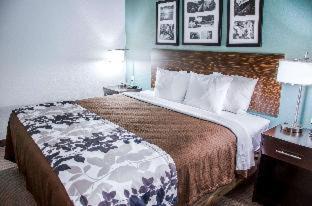 Photo of Bedroom in Center