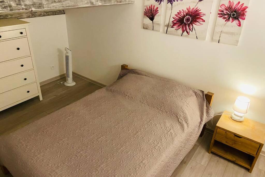 Photo of Bedroom in Saint-Thome