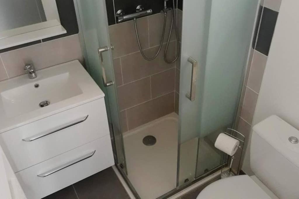 Photo of Bathroom in Saint-Aunes