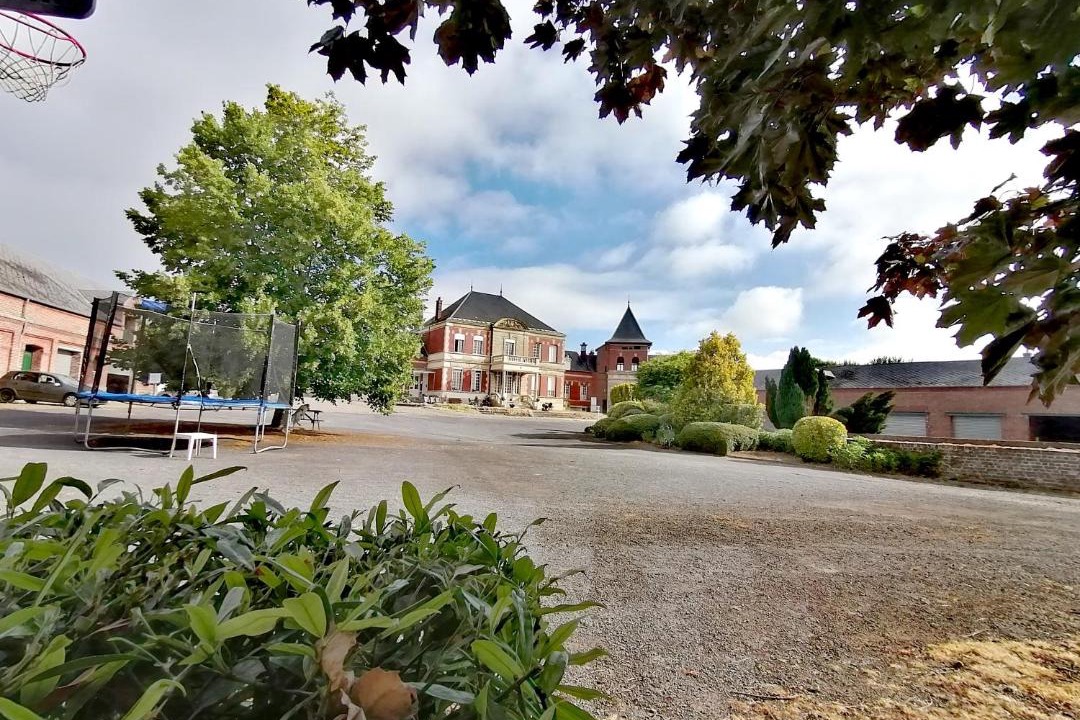 Photo of Others in Banteux